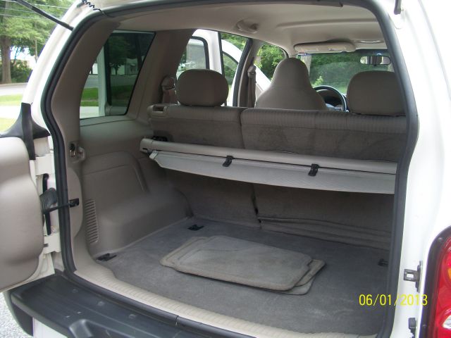 Jeep Liberty 2002 photo 15