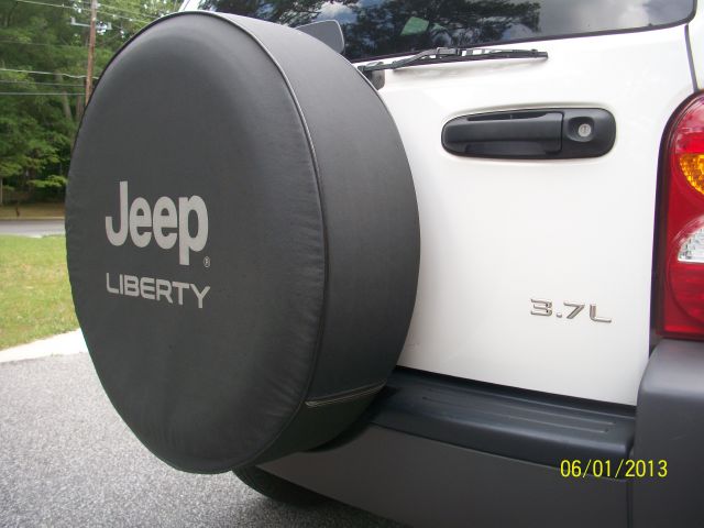 Jeep Liberty 2002 photo 25