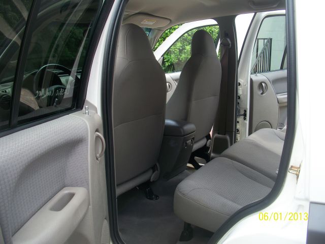 Jeep Liberty 2002 photo 34