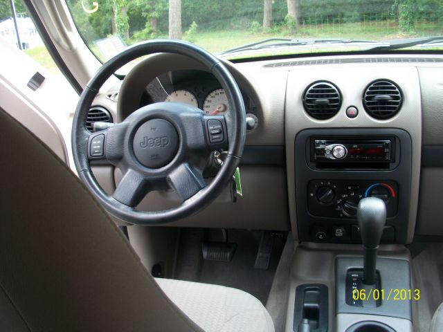 Jeep Liberty 2002 photo 5