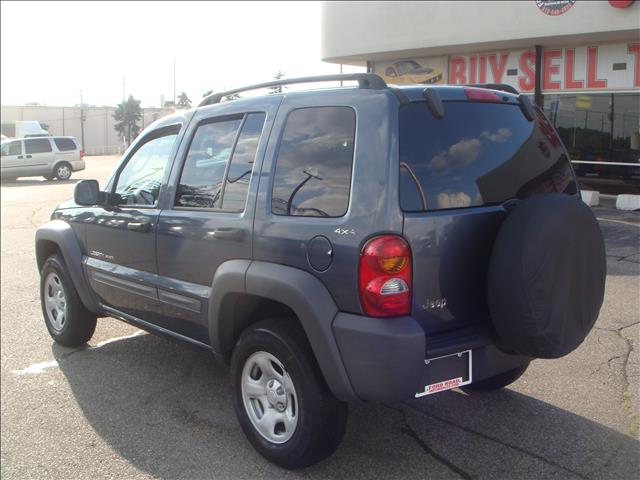 Jeep Liberty 2002 photo 2