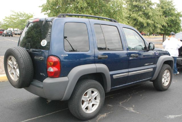 Jeep Liberty 2002 photo 1