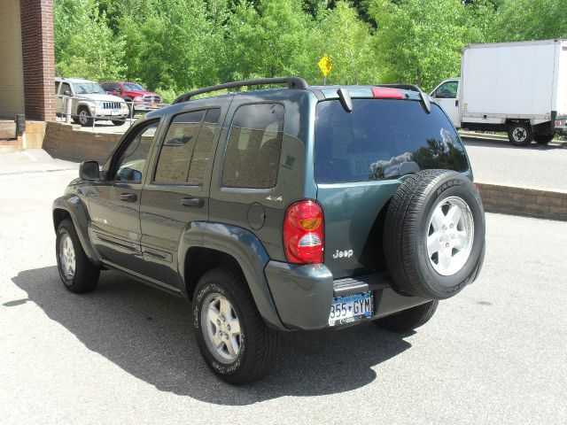 Jeep Liberty 2002 photo 2