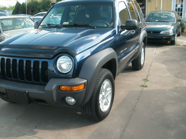 Jeep Liberty 2002 photo 2