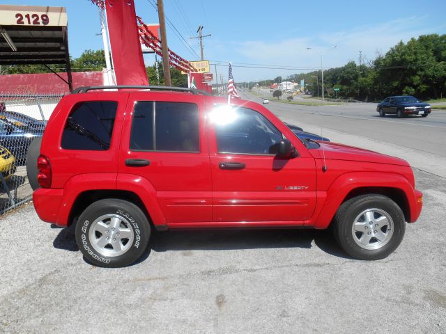 Jeep Liberty 2002 photo 2