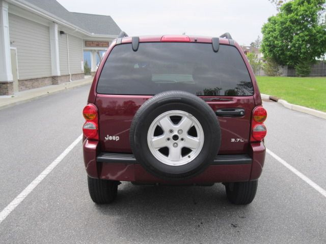 Jeep Liberty Super SUV