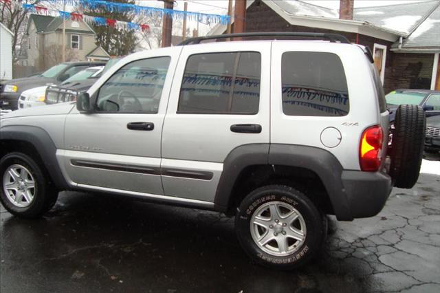 Jeep Liberty 2002 photo 1