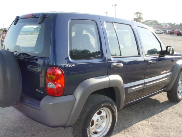 Jeep Liberty 2002 photo 2