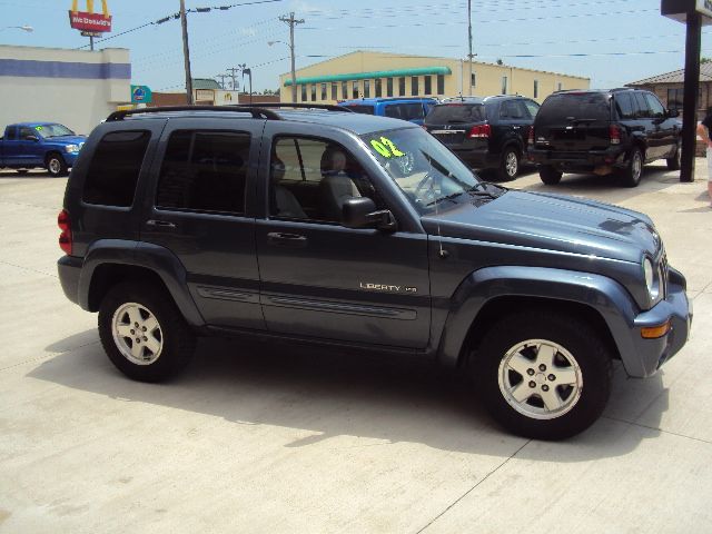 Jeep Liberty 2002 photo 4