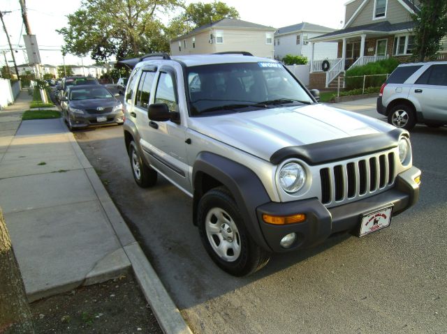 Jeep Liberty 2002 photo 1