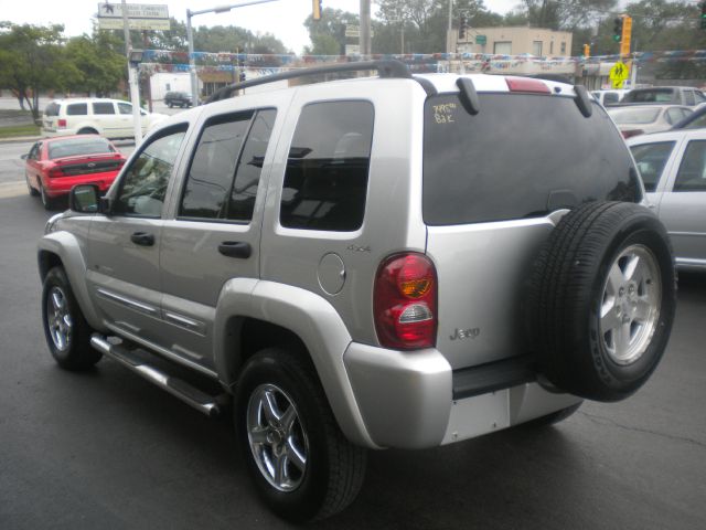 Jeep Liberty 2002 photo 11