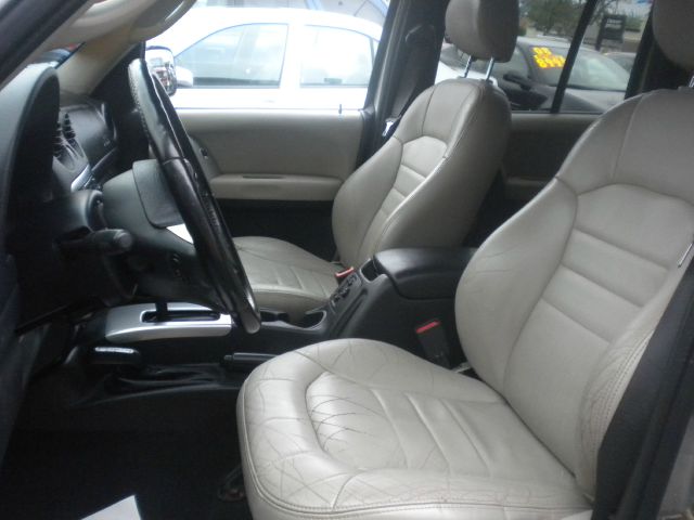 Jeep Liberty 2002 photo 8