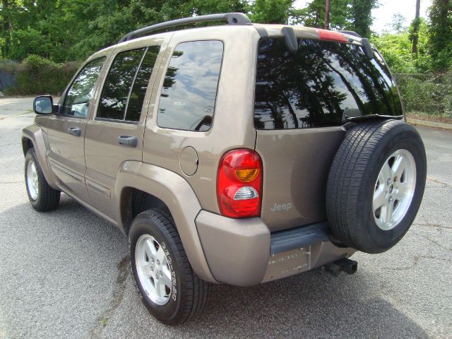 Jeep Liberty 2002 photo 12