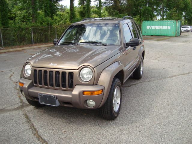 Jeep Liberty 2002 photo 2