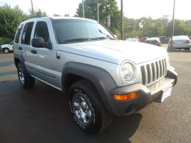 Jeep Liberty 2002 photo 2