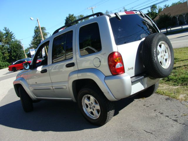 Jeep Liberty 2002 photo 4