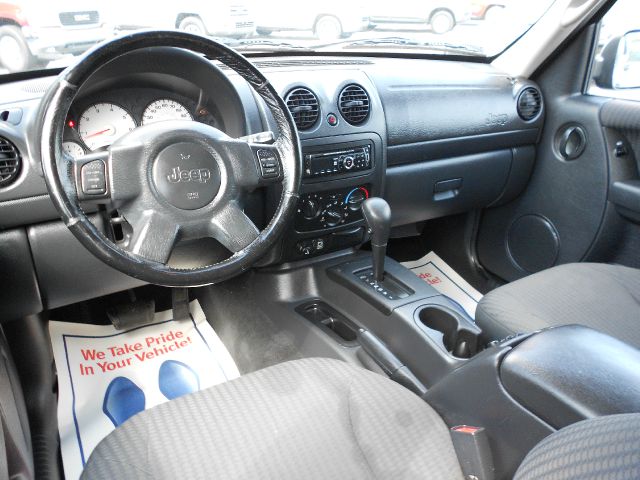 Jeep Liberty 2002 photo 20