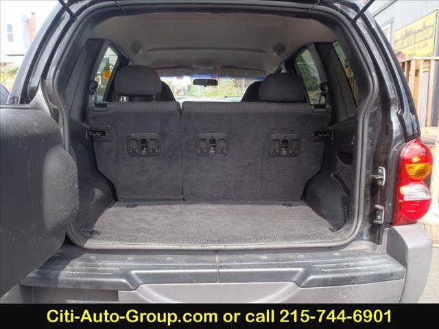 Jeep Liberty 2002 photo 3