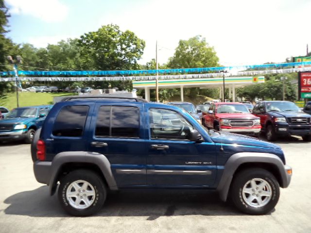 Jeep Liberty 2002 photo 4