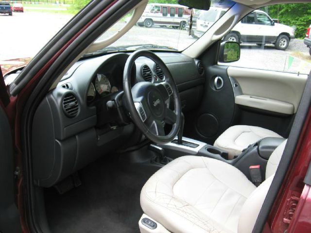 Jeep Liberty 2002 photo 3