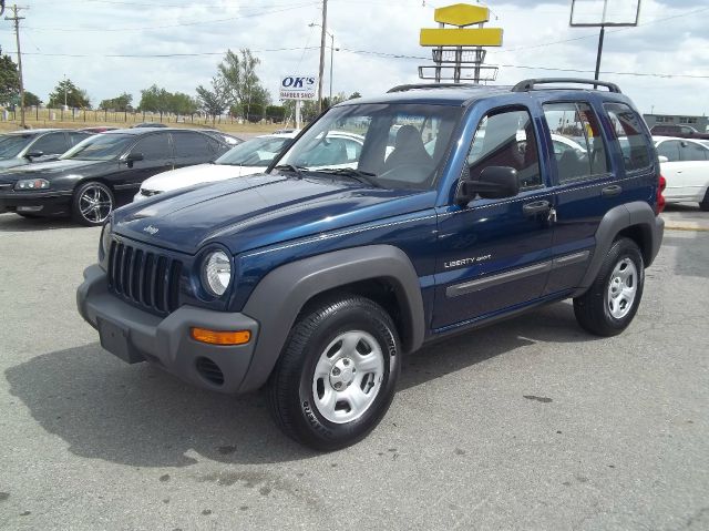 Jeep Liberty 2003 photo 4