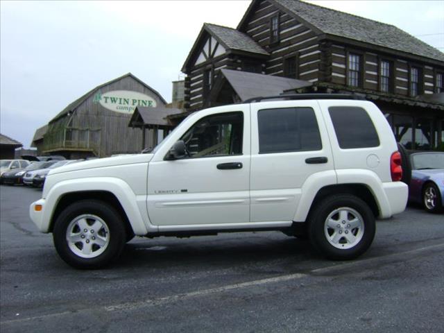 Jeep Liberty 2003 photo 3