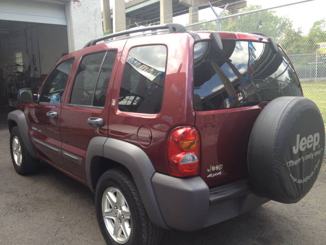 Jeep Liberty 2003 photo 4