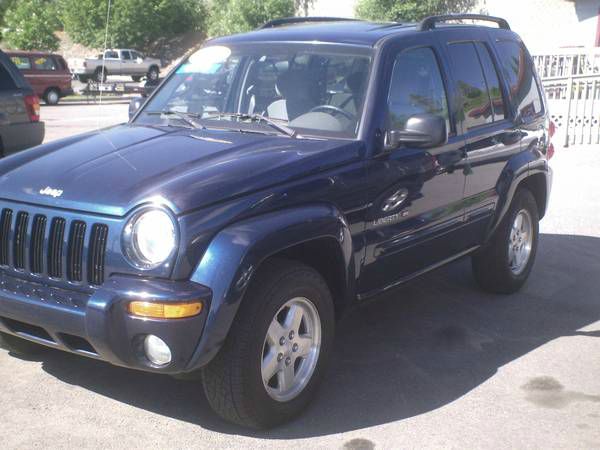 Jeep Liberty 2003 photo 2