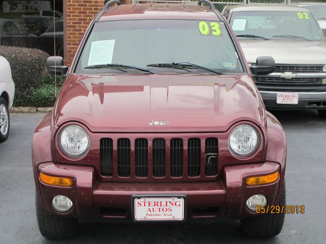 Jeep Liberty 2003 photo 4