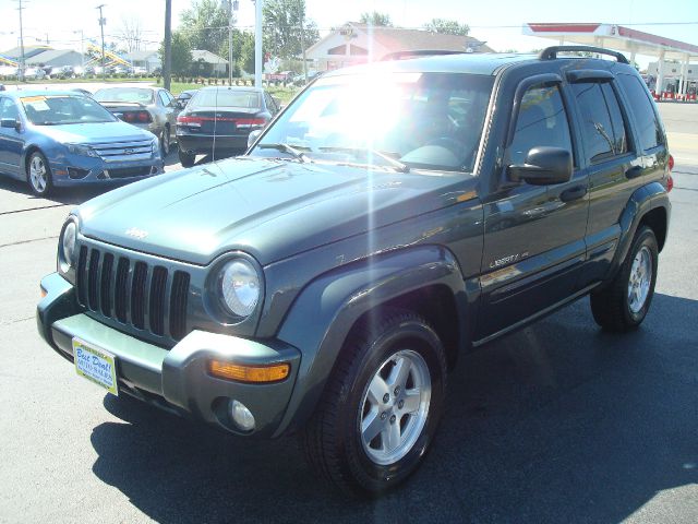 Jeep Liberty 2003 photo 3