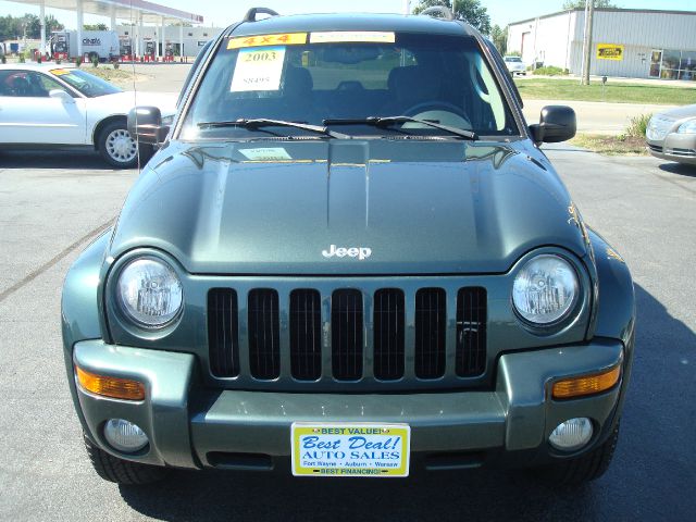 Jeep Liberty 2003 photo 4