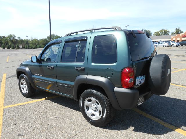 Jeep Liberty 2003 photo 1