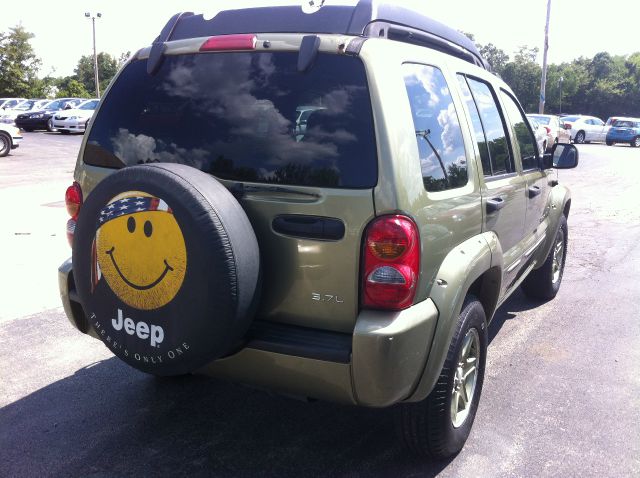 Jeep Liberty 2003 photo 1