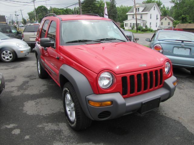 Jeep Liberty 2003 photo 3