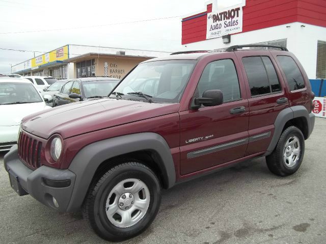 Jeep Liberty 2003 photo 4