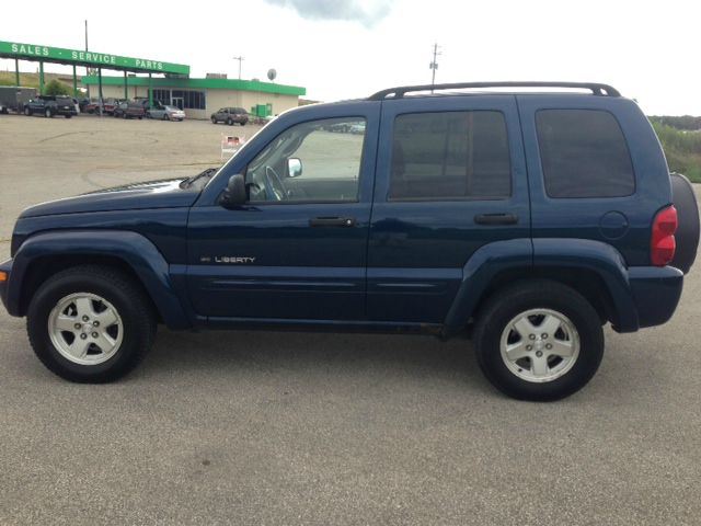 Jeep Liberty 2003 photo 3