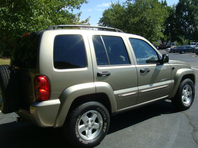 Jeep Liberty 2003 photo 1