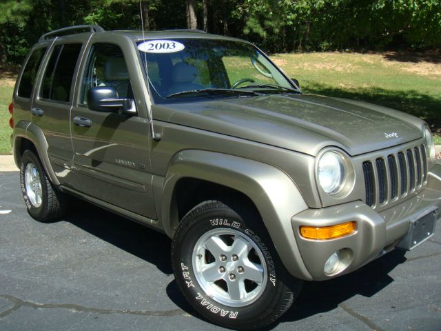 Jeep Liberty 2003 photo 4