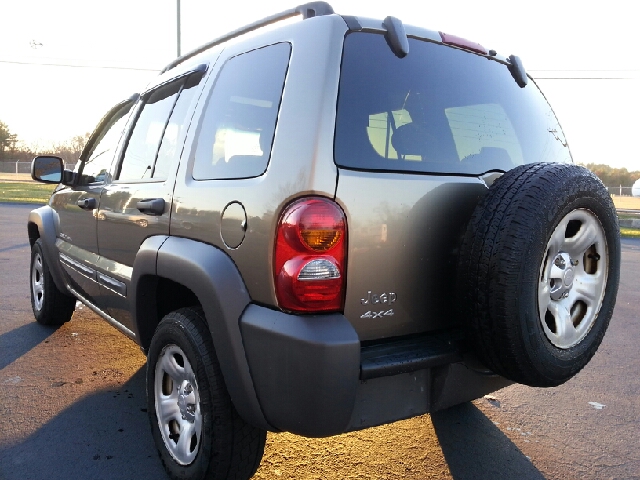 Jeep Liberty 2003 photo 1