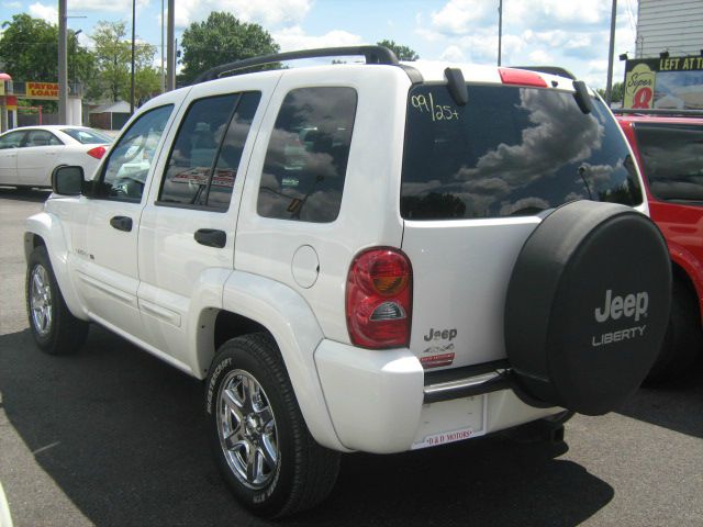 Jeep Liberty 2003 photo 2