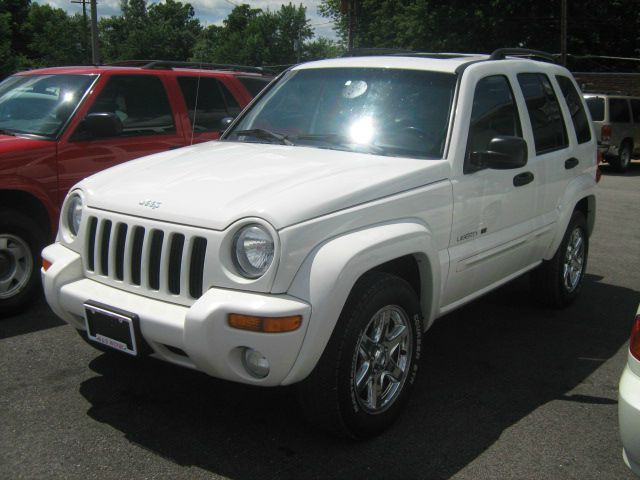 Jeep Liberty 2003 photo 4