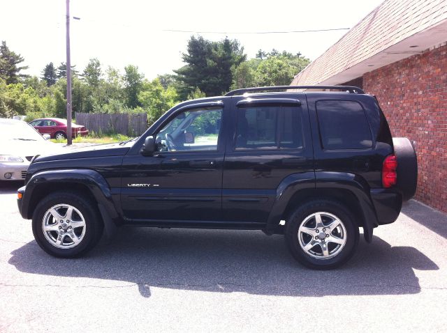 Jeep Liberty 2003 photo 3