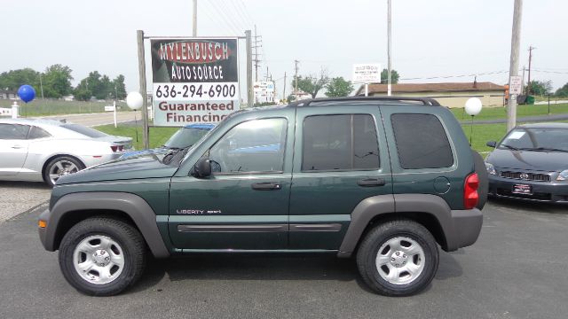 Jeep Liberty 2003 photo 1