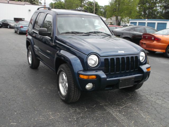 Jeep Liberty 2003 photo 4