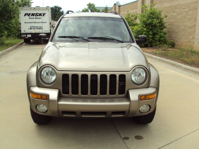 Jeep Liberty 2003 photo 11