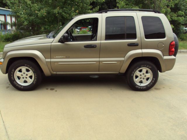 Jeep Liberty 2003 photo 7