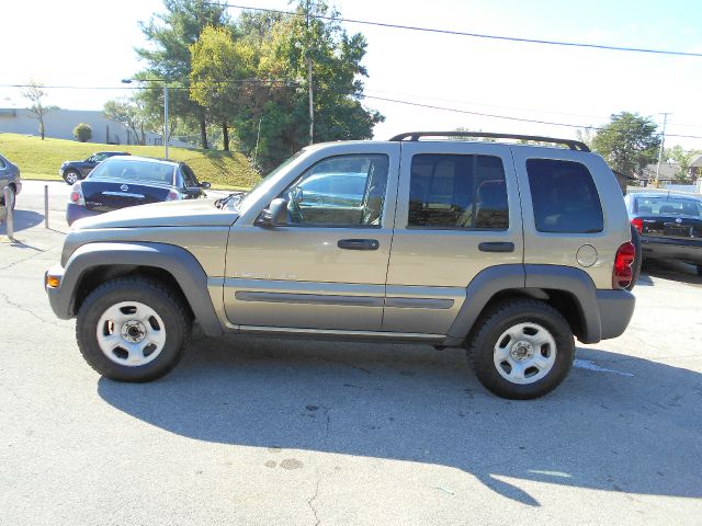 Jeep Liberty 2003 photo 1