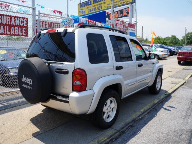 Jeep Liberty 2003 photo 14