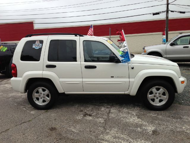 Jeep Liberty 2003 photo 1