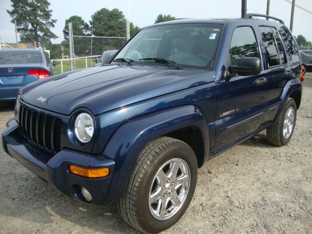 Jeep Liberty 2003 photo 2